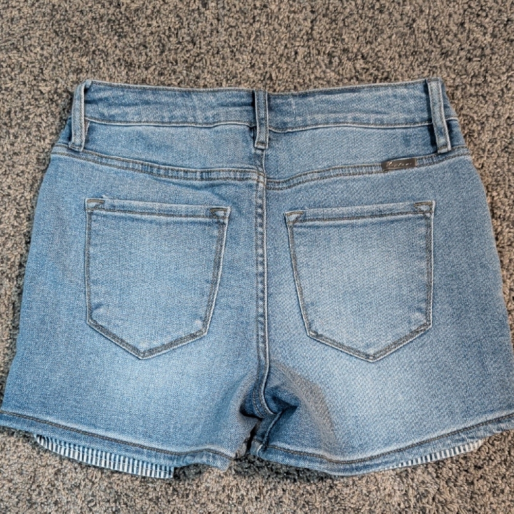 KanCan Jean Shorts - Picture 4 of 5